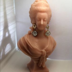 Woman’s Fashion earrings